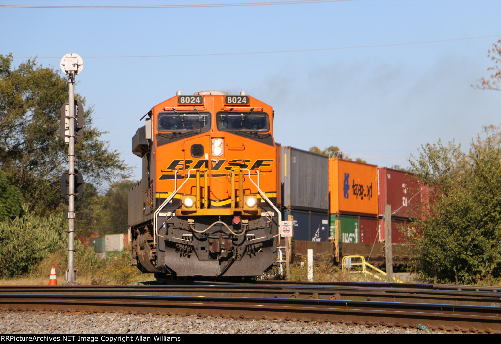 BNSF 8024